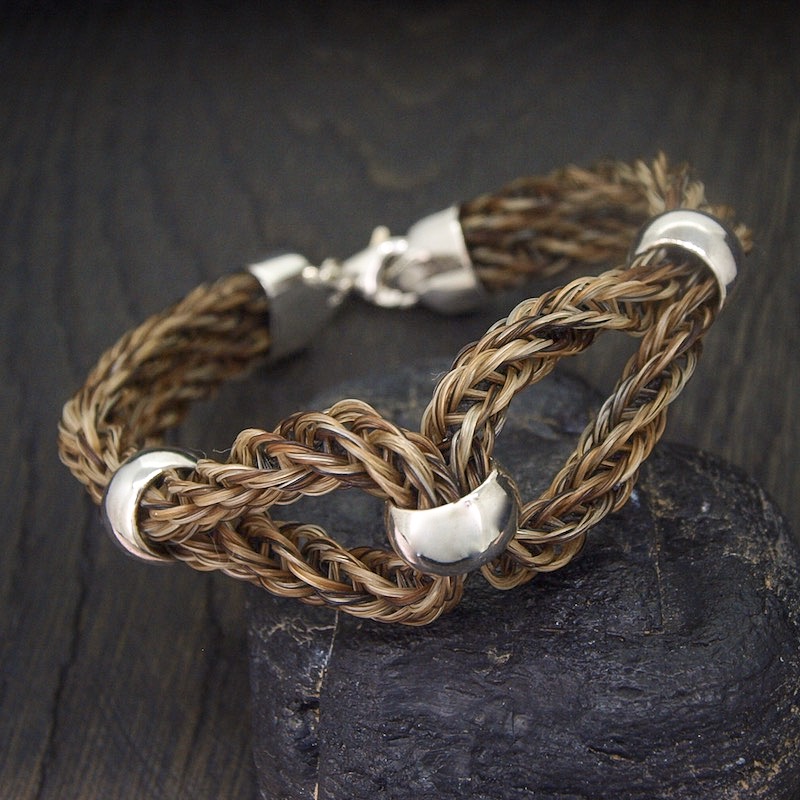 Kiss Bracelet
